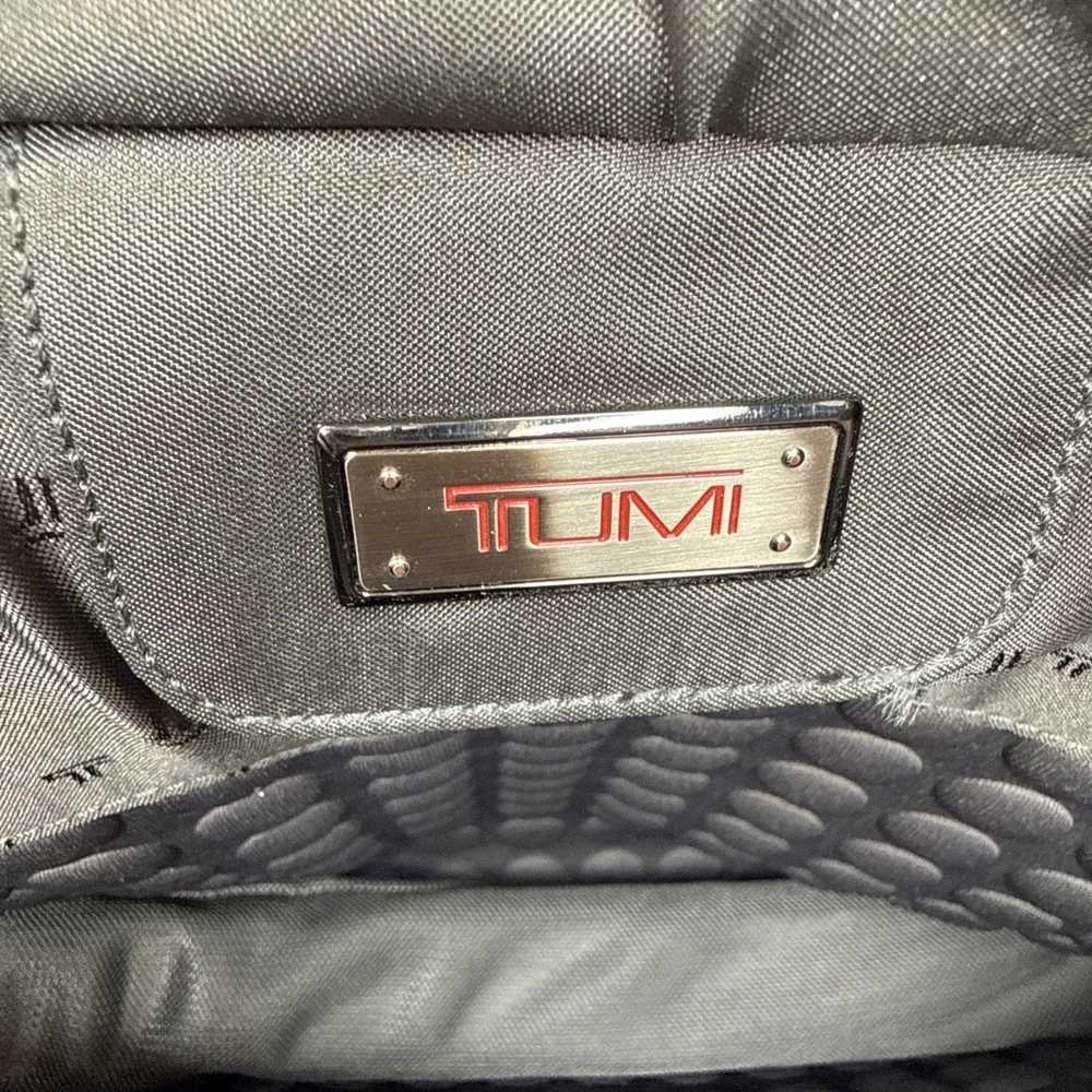 TUMI Laptop Briefcase 17
